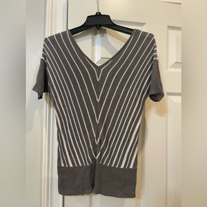 New York & Co, gray and white sweater, XS